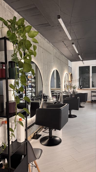 Оренда бровист, манікюр, майстер по волоссю