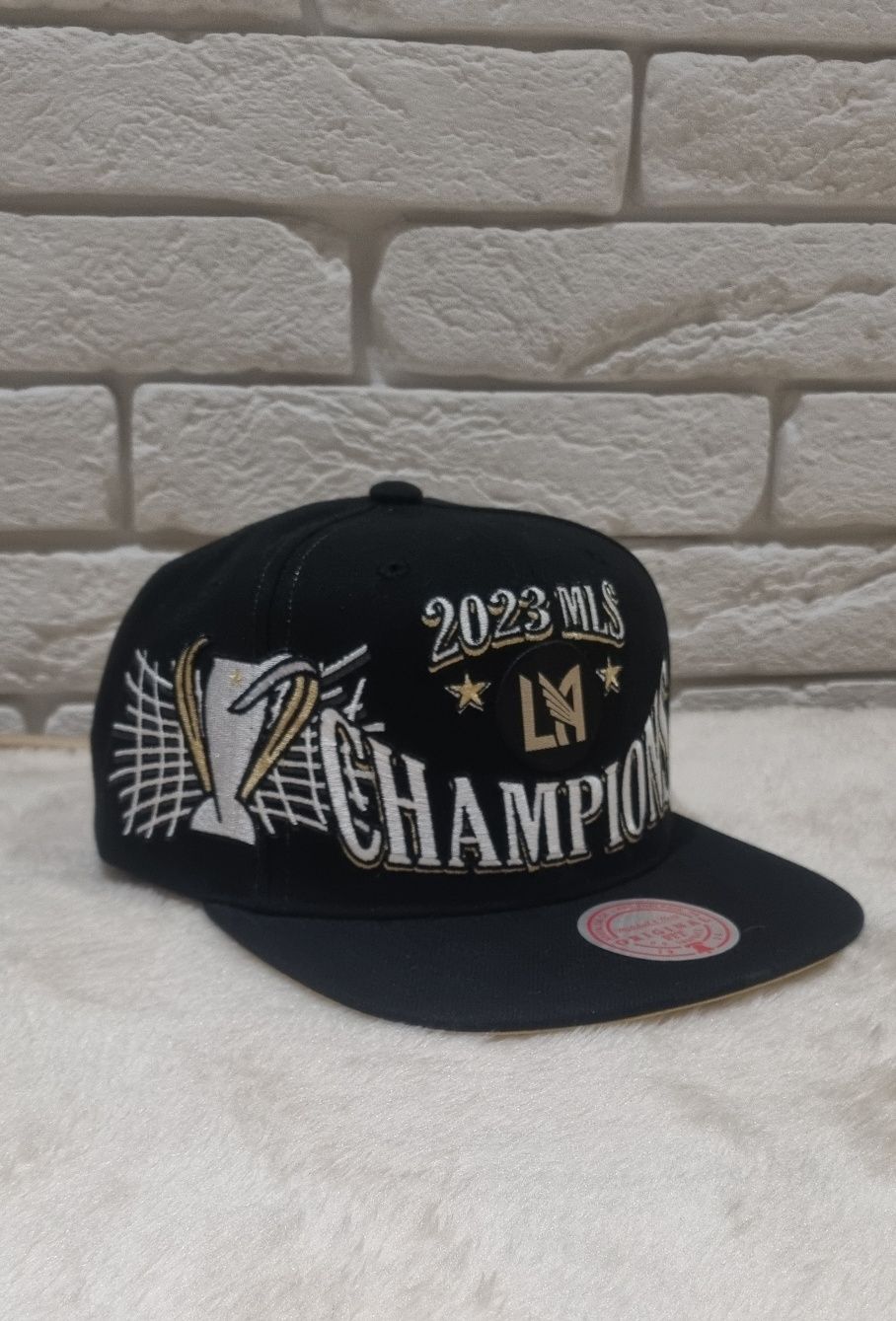 Кепка LA Mitchell & Ness Champs Snapback Hat - Black
