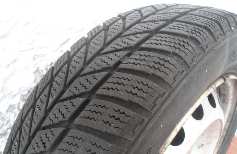 Roda Jante13 pneu 155/70R13