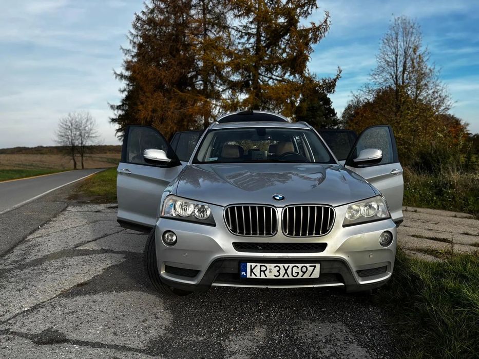 BMW X3 BMW X3 XDRIVE 2.0 Benzyna