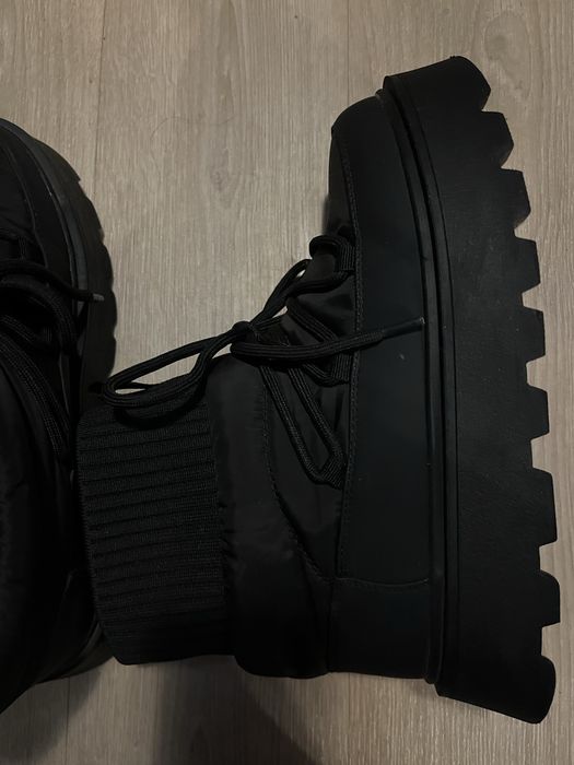 Жіночі осінньо-зимові чоботи