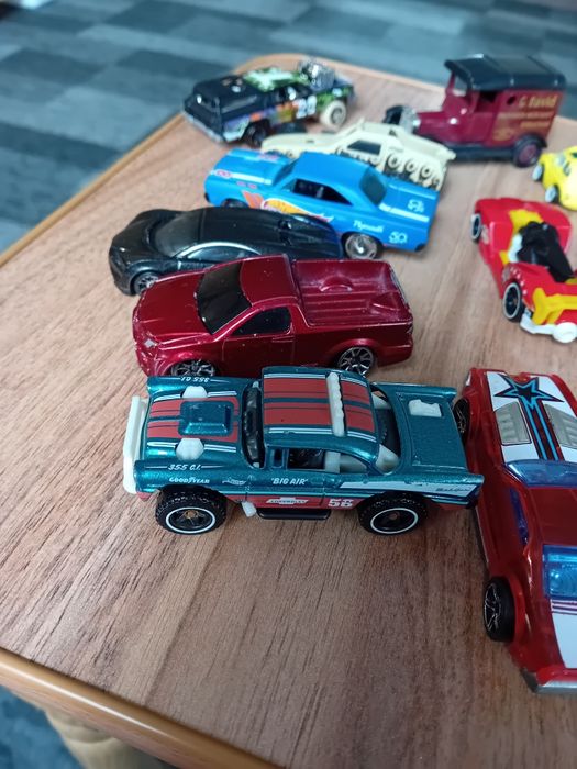 Машинки модельки,різні