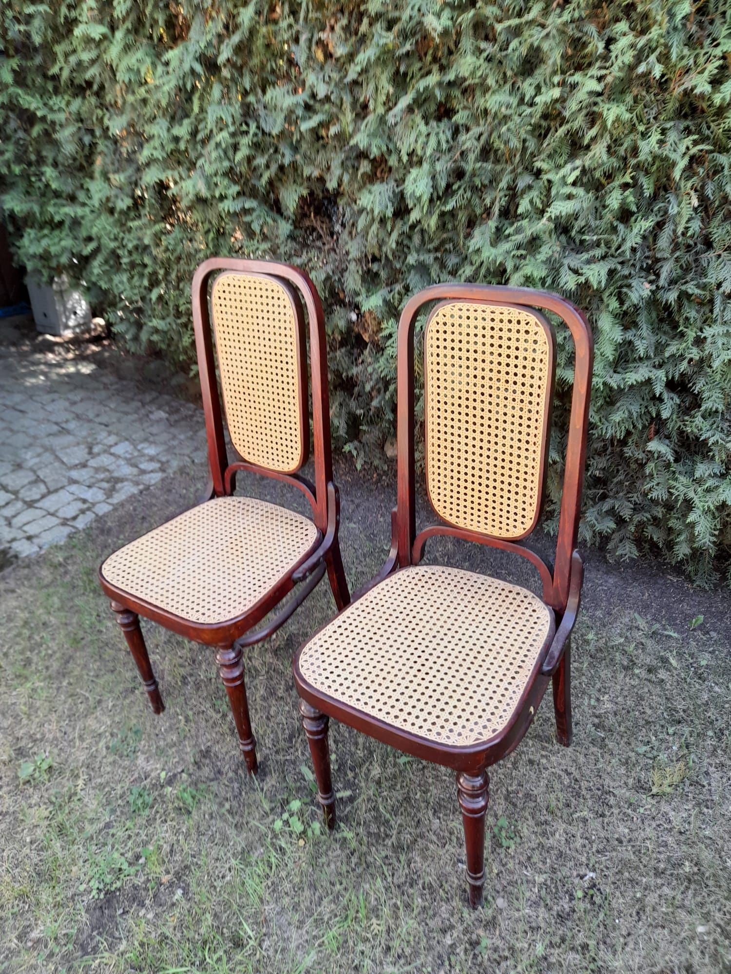 Krzesła 2szt. drewniane z plecionką ratanową