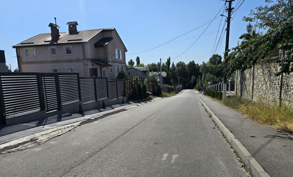 Будинок з ремонтом біля лісу та озера!