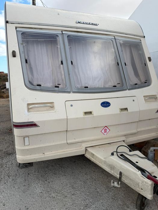 Caravana Bailey Mosselle 5 camas impecável