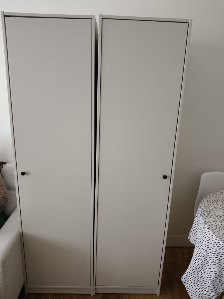 Dois roupeiros IKEA