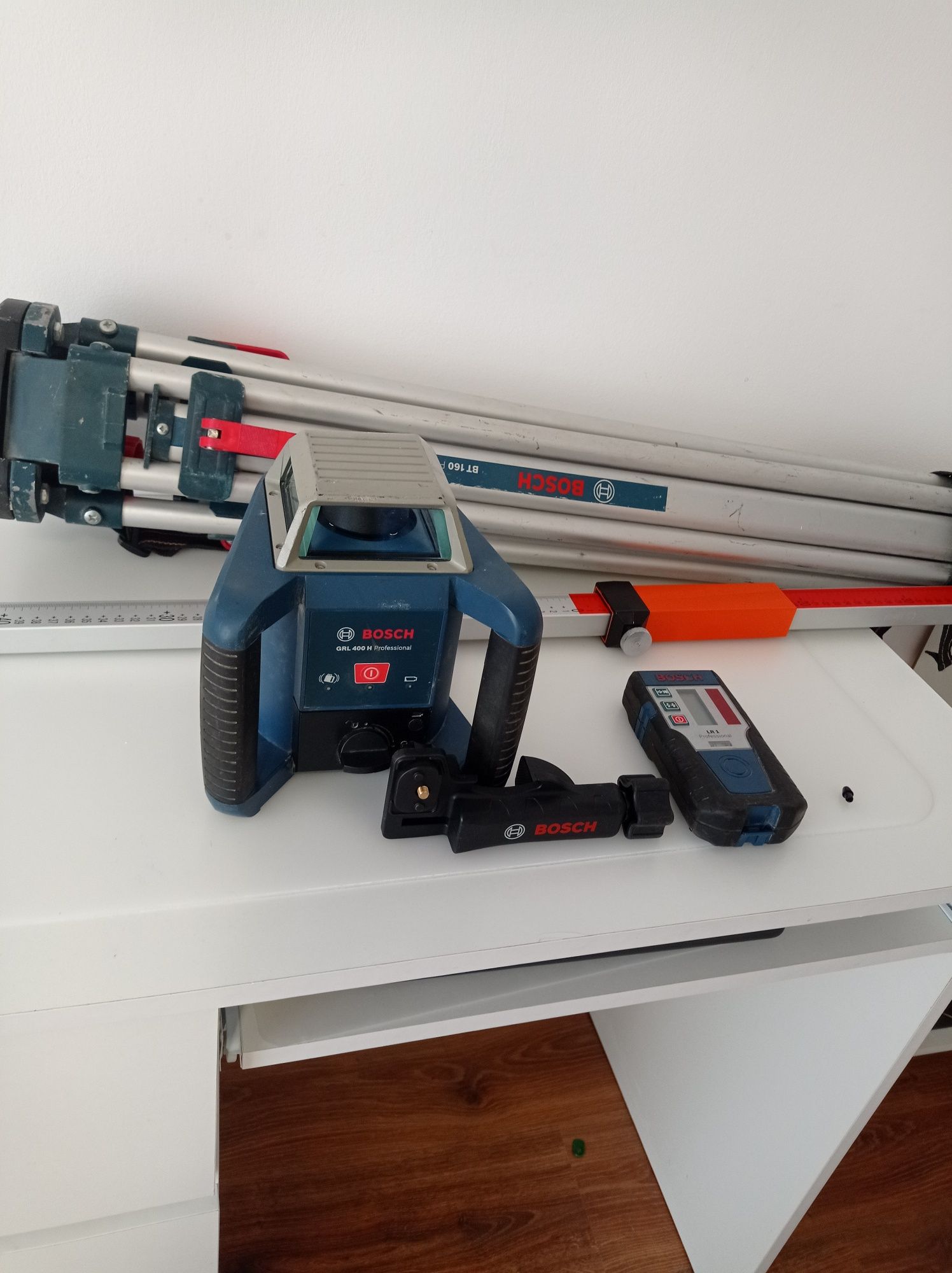 Niwelator BOSCH GRL 400 H Professional