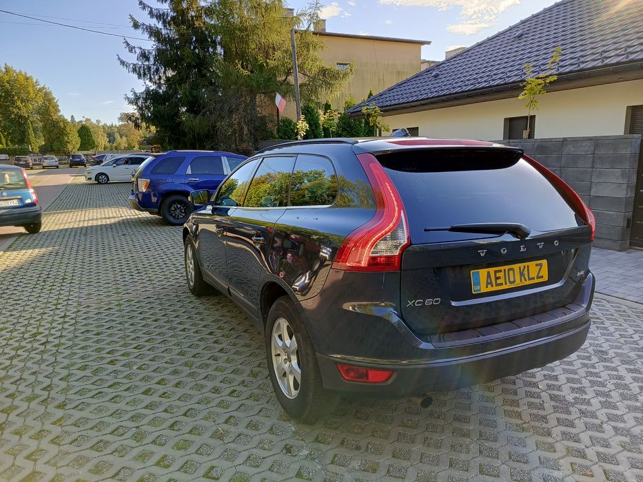 Volvo XC60 2,4d Automat v5c Anglik Navi LED