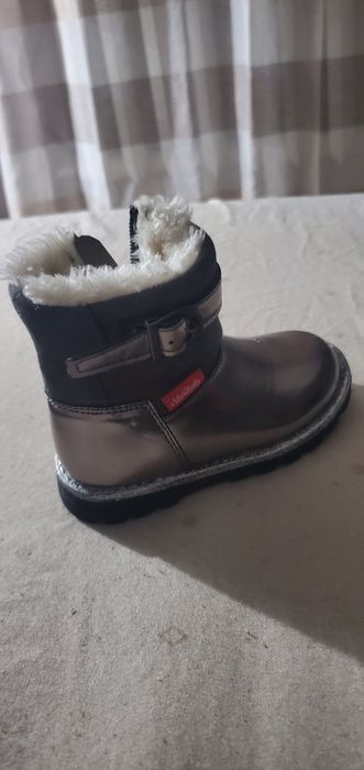 Продам дитячі зимові чобітки