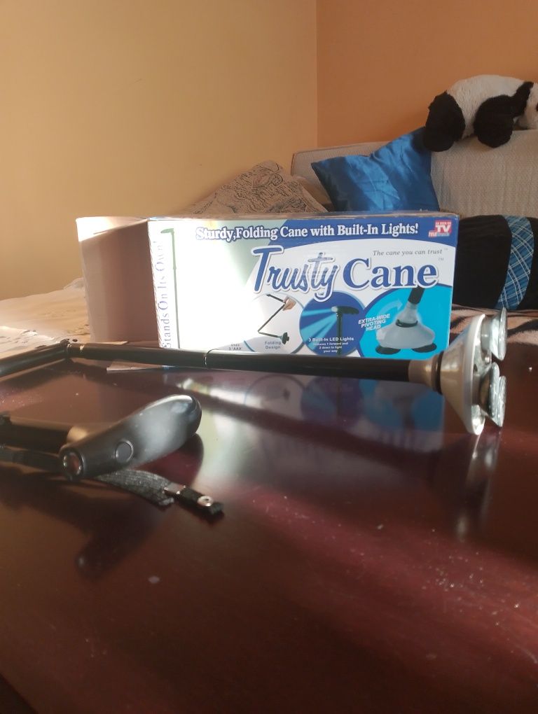 Składana laska inwalidzka dla osób starszych z lampką LED-Trusty CANE