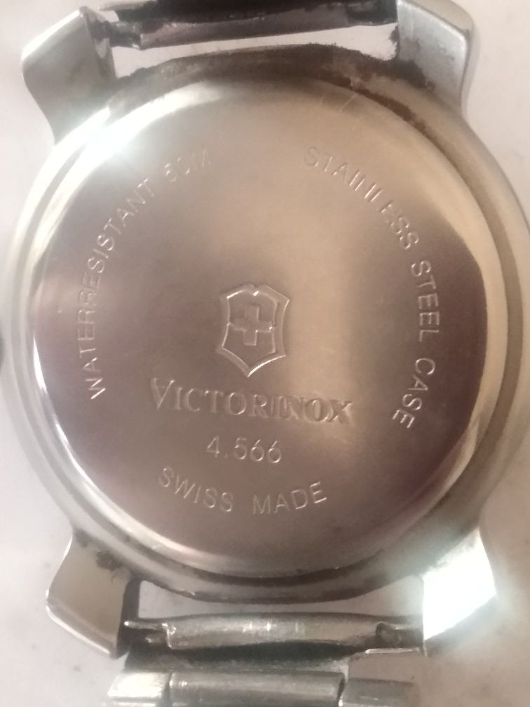 Часы Victorinox 4.566 SWISS MADE