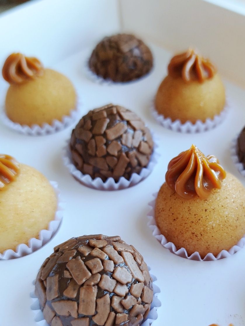 Doces / brigadeiros para festa
