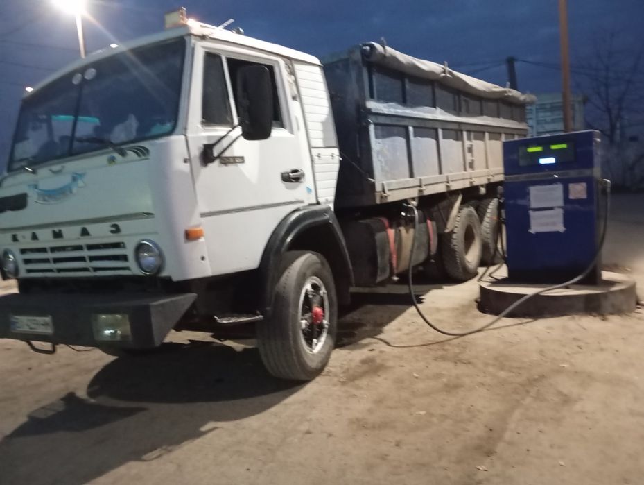 Самоскид Камаз причіп самоскид