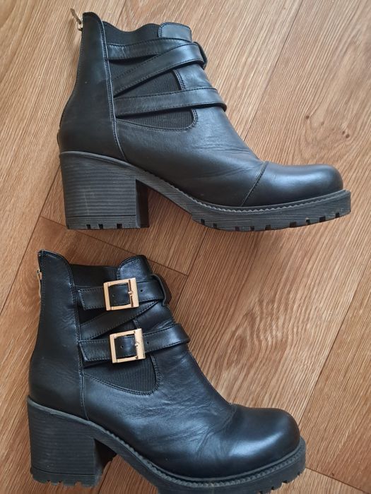 Ботинки кожаные размер 40