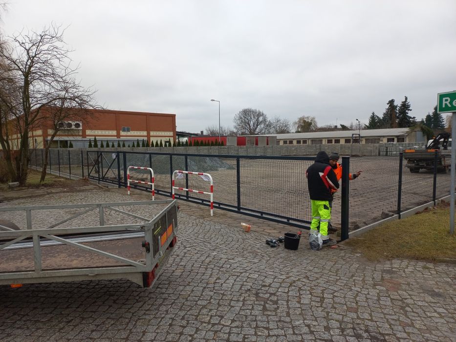 Plac magazynowy z budynkiem magazynowym Milicz,Sulmierzyce,Odolanów