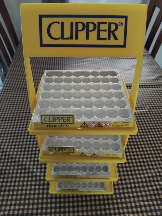 Estrutura para esqueiros