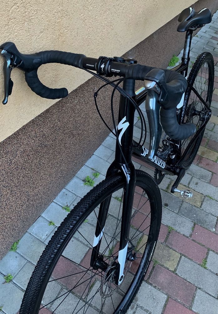 Шосейний велосипед Specialized Diverge E5 Elite