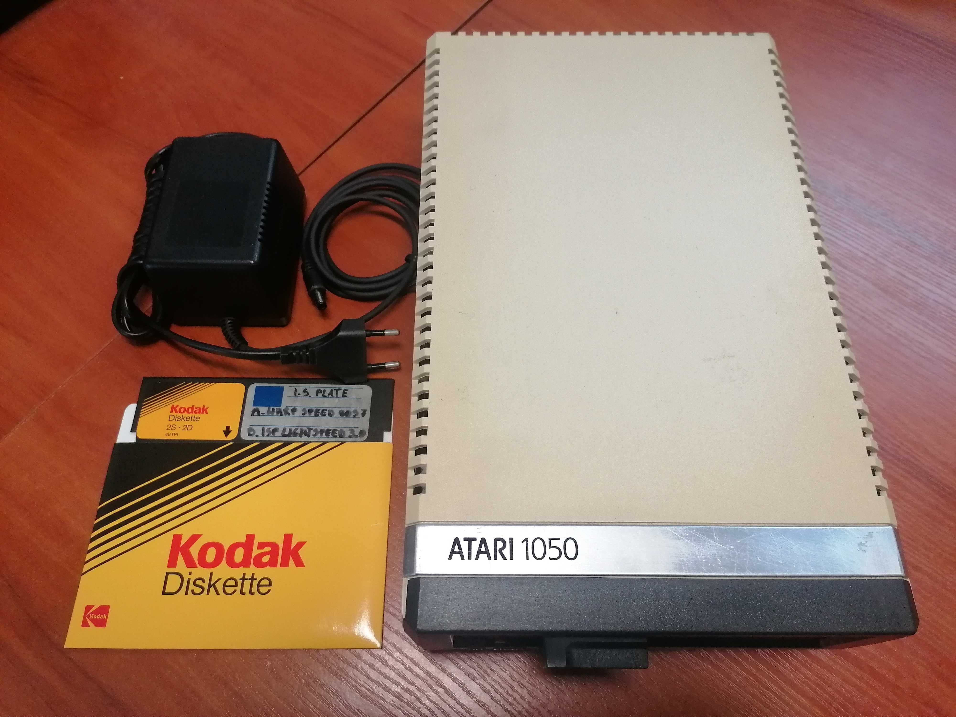 Atari 800 XL + Atari 1050 + Turbo I.S.PLATE + SIO + Zasilacz