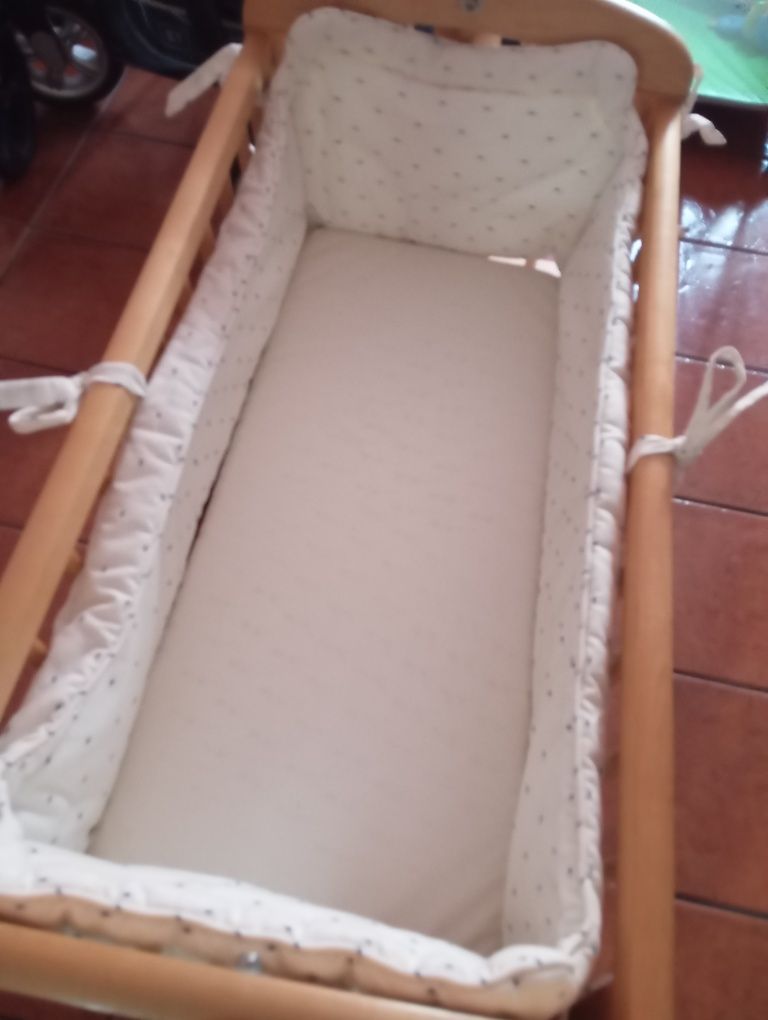 Berço Madeira com Colchão