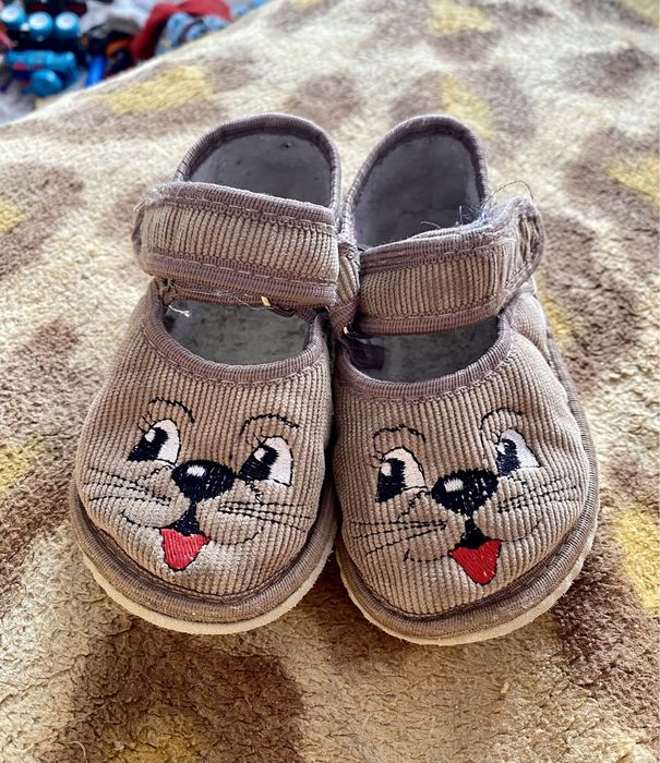 Тапки тапочки домашні капці в сад садок дитячі коричневі для хлопчика