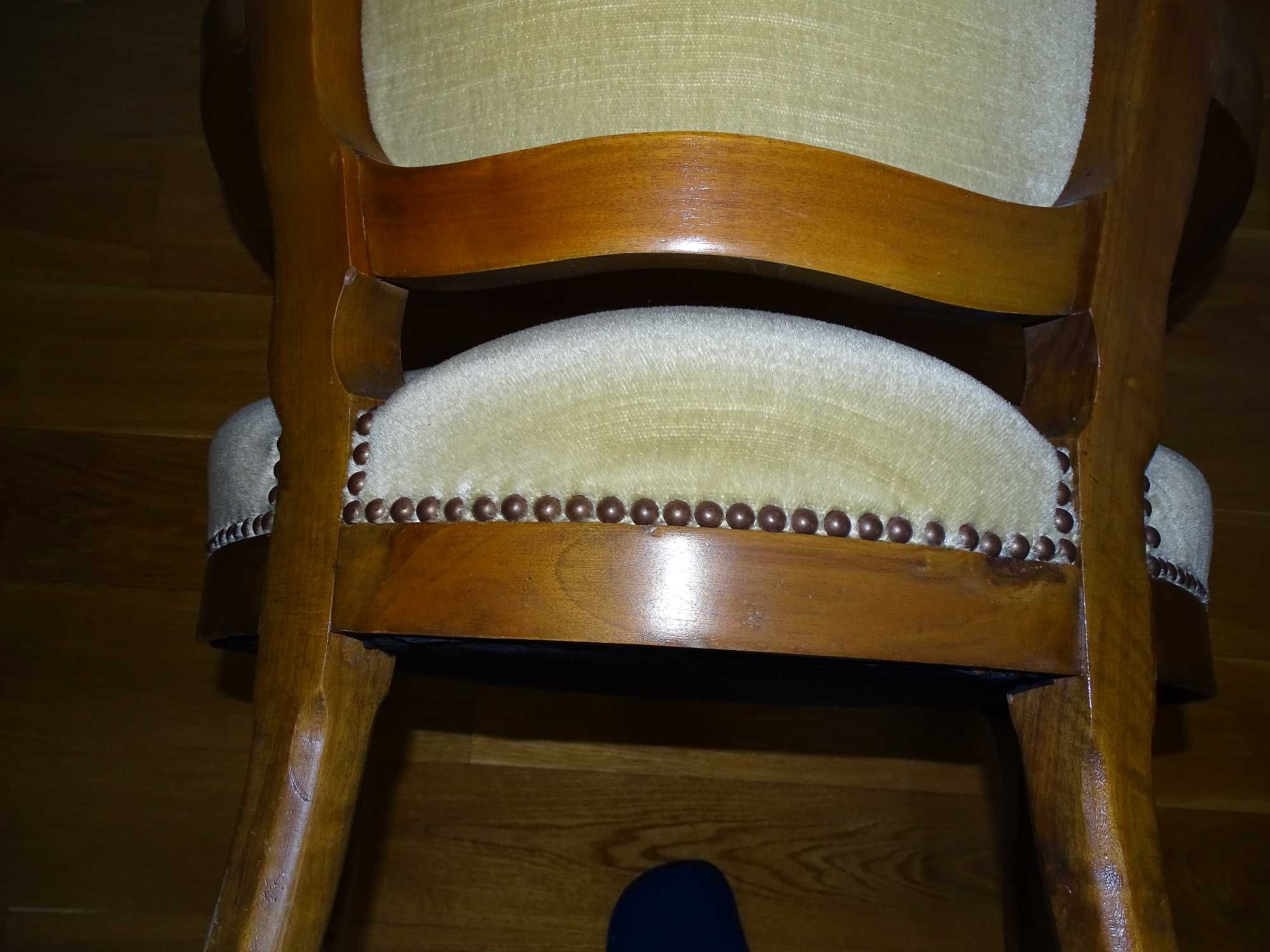 Fotel w stylu biedermeier (Ludwik XVI)
