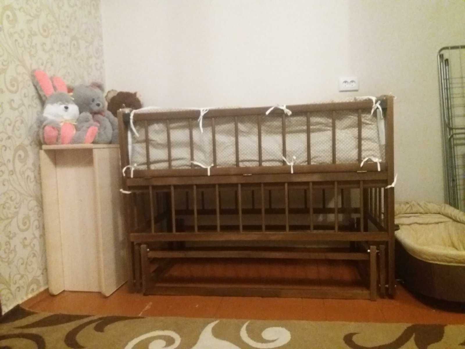 Кроватка дитяча (ліжечко)