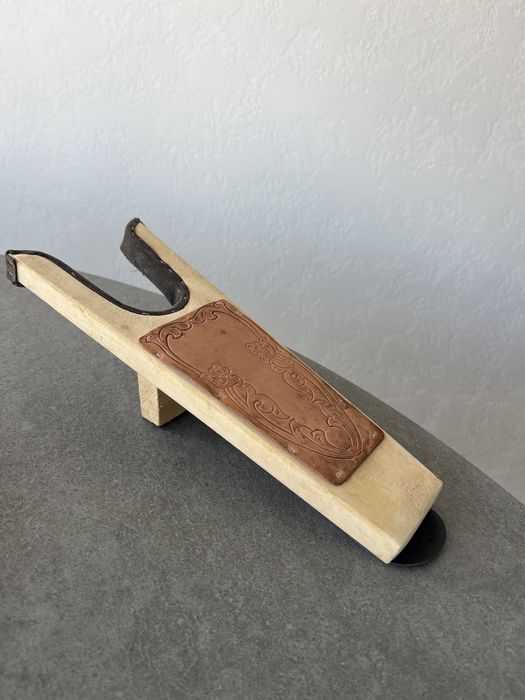 Аксессуар для снимания ковбойских сапог