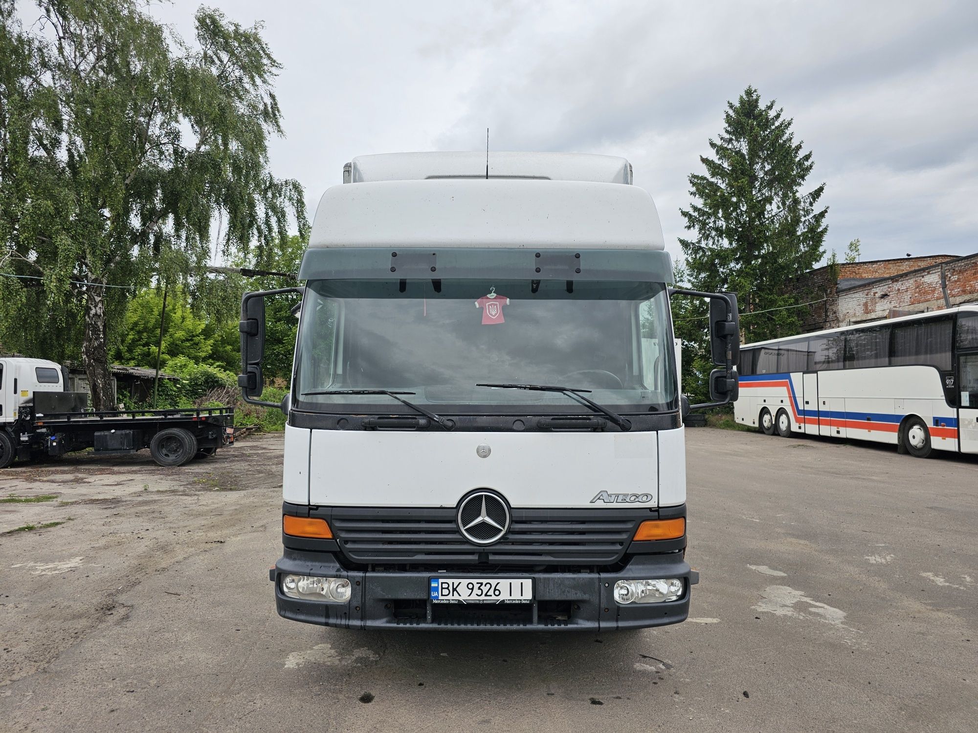 Mercedes Atego 817d