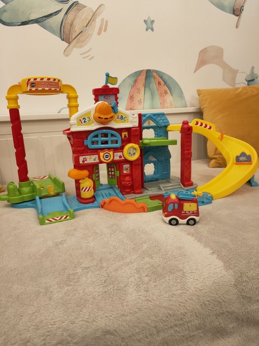 Remiza strażacka vtech