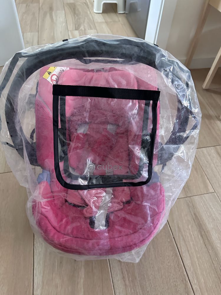CYBEX Gold com capa para chuva