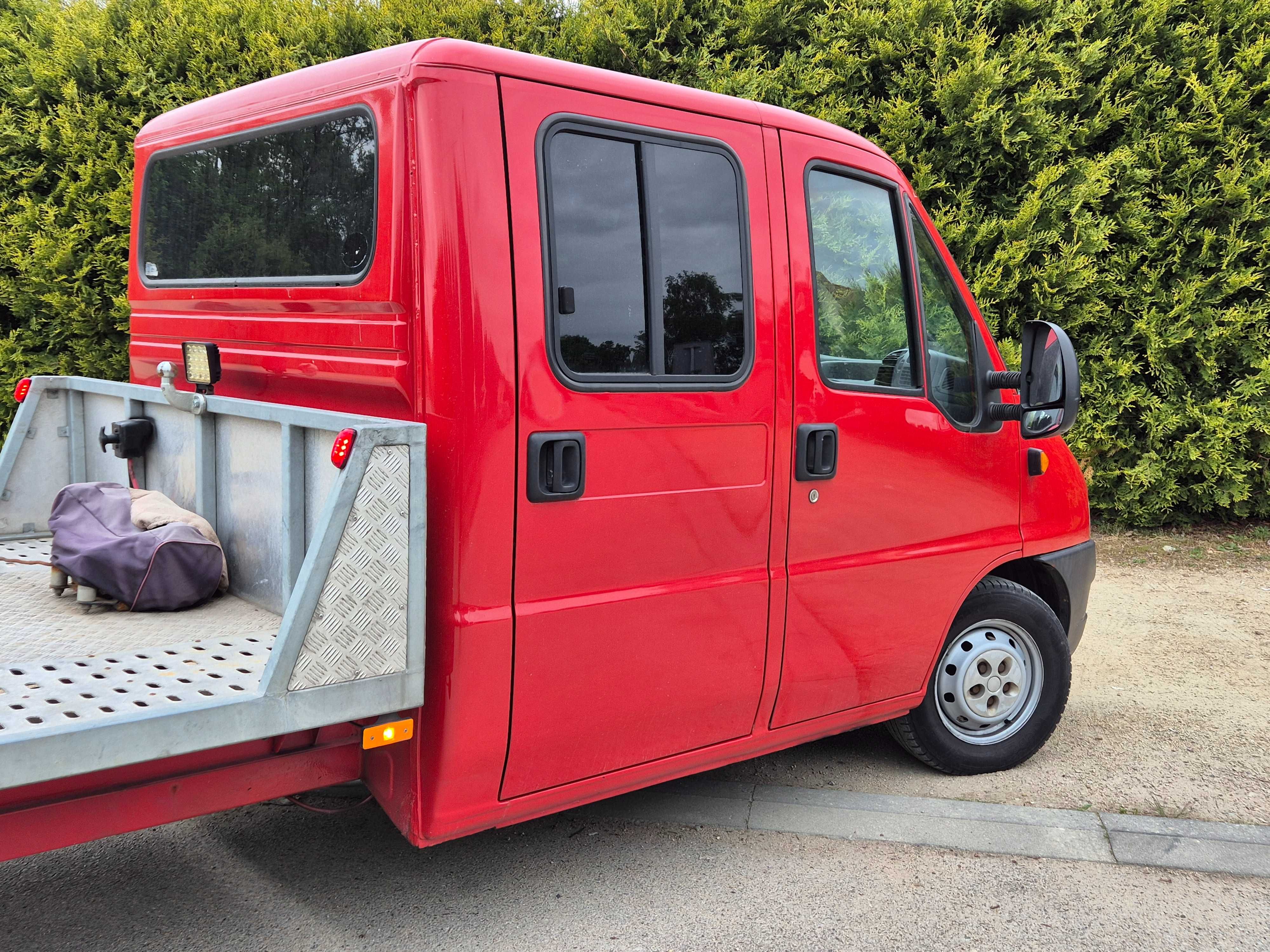 Peugeot Boxer Auto Laweta 2.8HDI 128KM/ 7 osób/ Webasto/ Doinwestowana