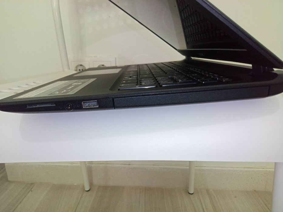 Acer Aspire ES 15 - i5-7200U - 8GB - SSD 256GB