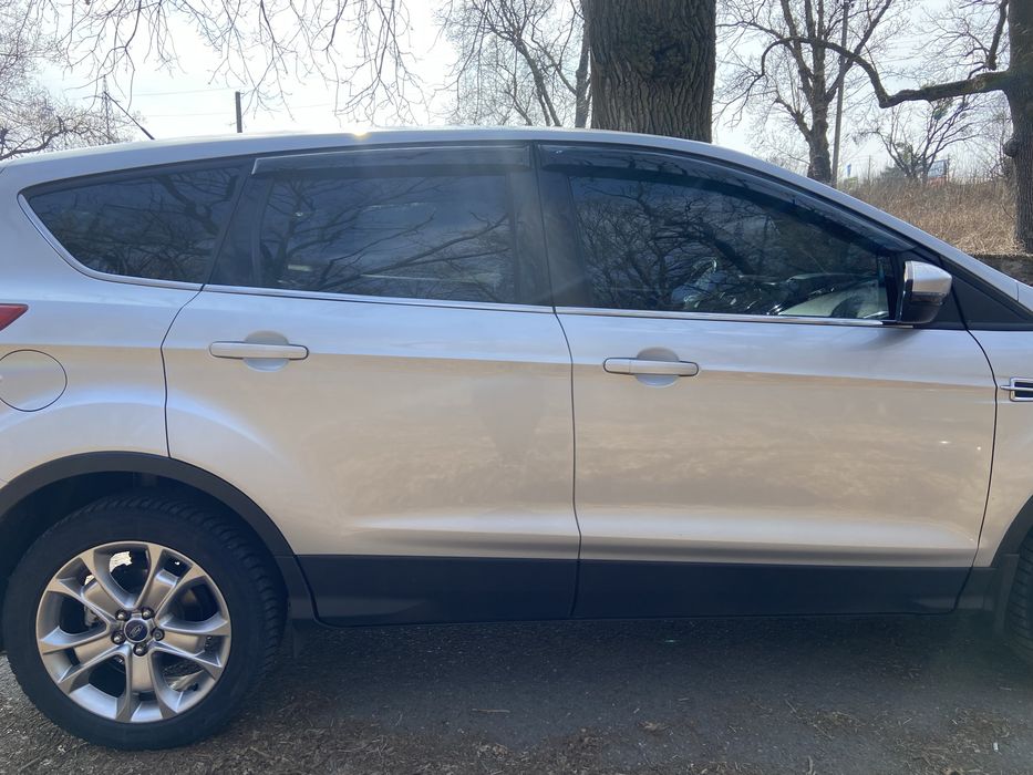 Форд Ескейп (2013 SEL 2.0 л 245 к.с.)