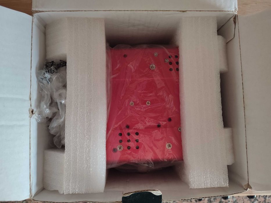 Laser KAM Lightning Mighty 3D Cluster DMX Laser (150mW Red & Green)