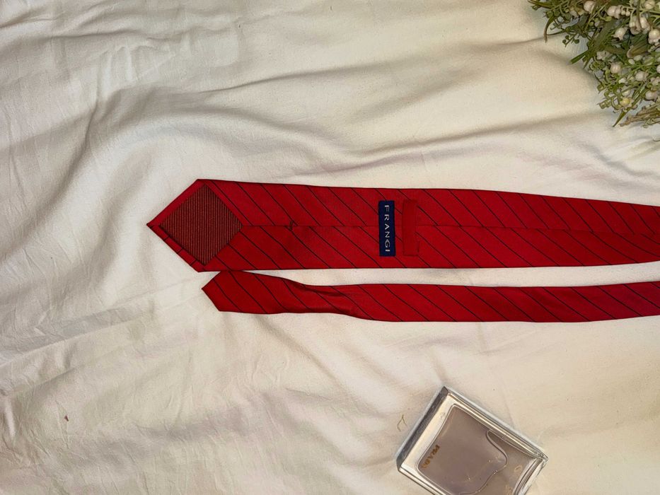 Jedwabny czerwony Krawat w czarne paski Frangi