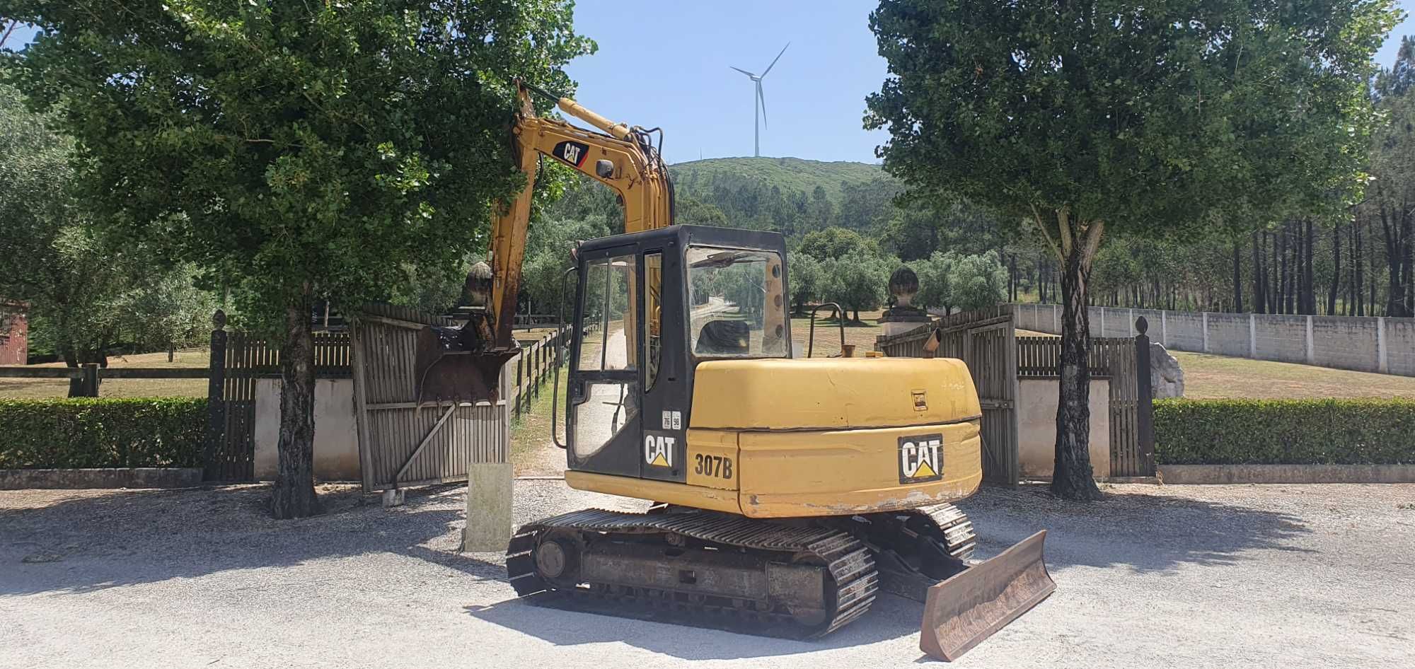 Mini Giratória Caterpillar 307 B