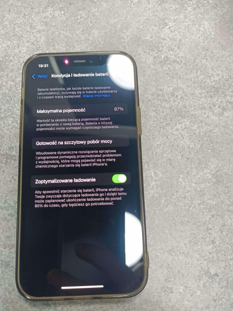 Iphone 12 fioletowy