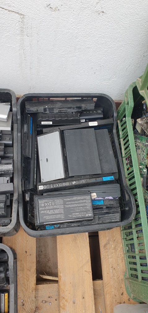 Baterie używane do laptopów. Ogniwa 18650, baterie