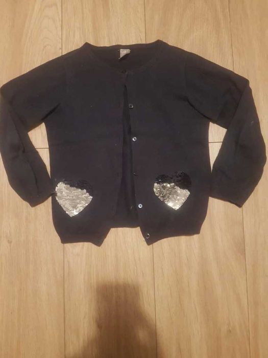Sweterek granatowy, 116, Pepco, cekinowe serca.