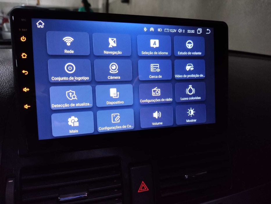 Moldura Rádio e acessórios Toyota Avensis T25