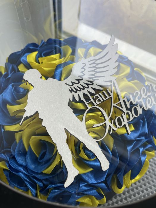 Букет з стрічки в тубусі