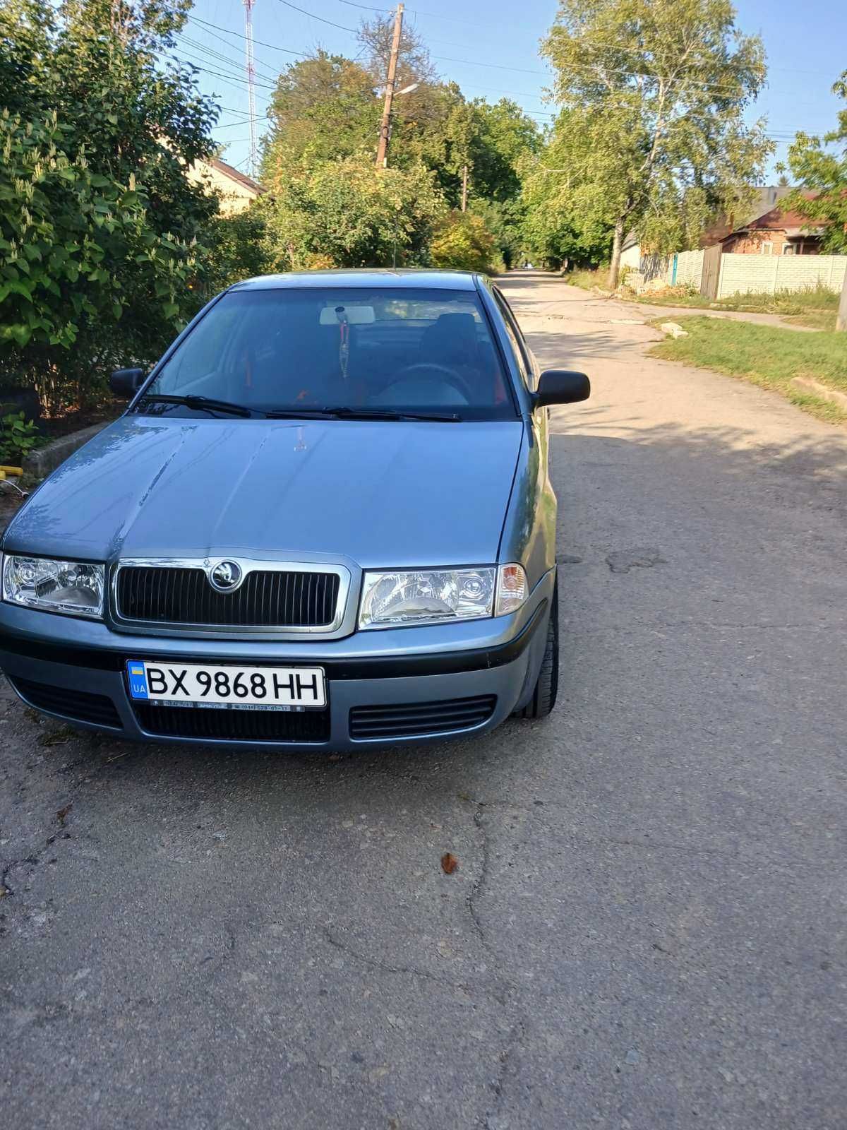 Продам шкоду тур 1,6 газ бензин