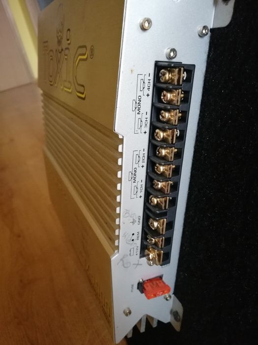 Sprzedam skrzynię basową JBL