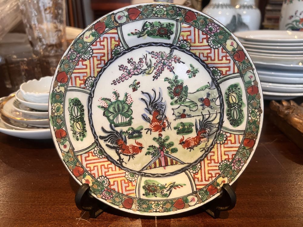 Taça e prato em porcelana com selo