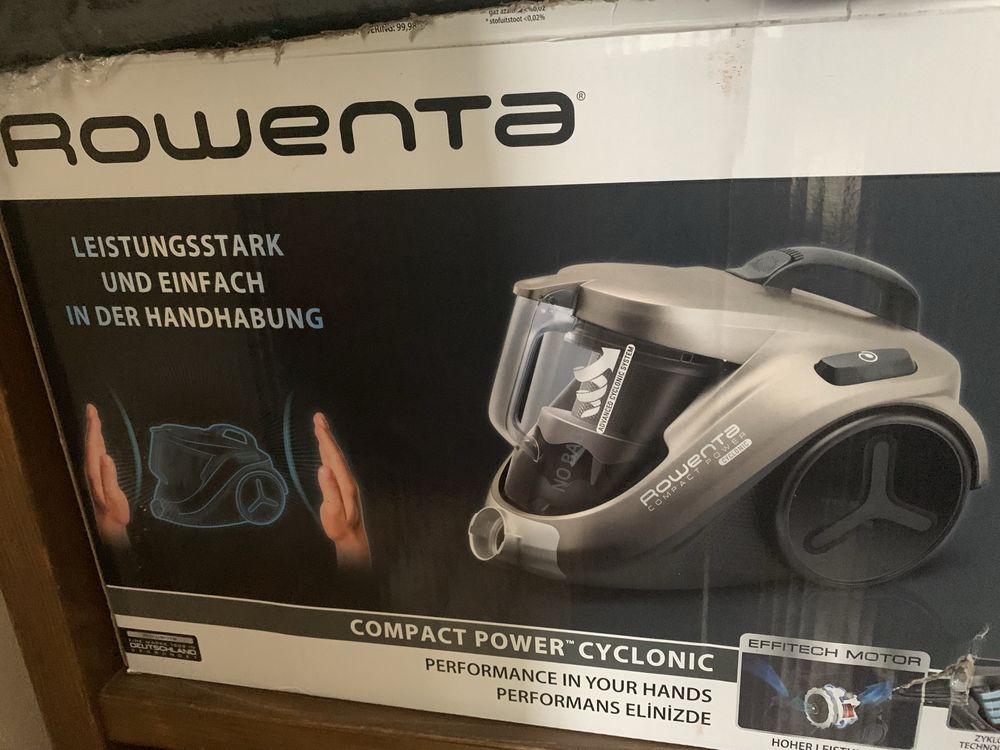 Пилосос Roventa  безмішковий циклонік каре RO3786EA