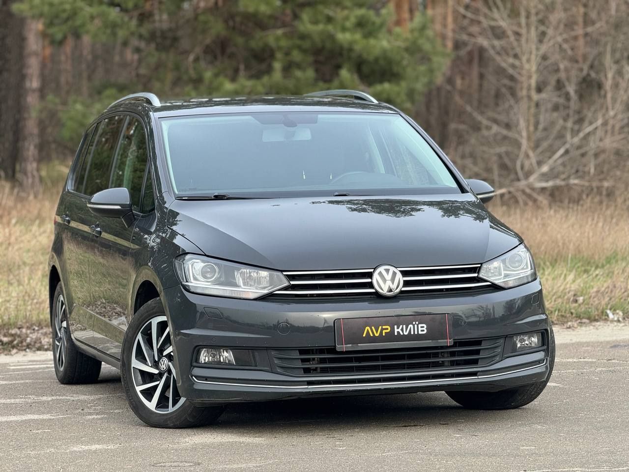 Volkswagen Touran 2018 2.0 дизель, автомат, 207т.км