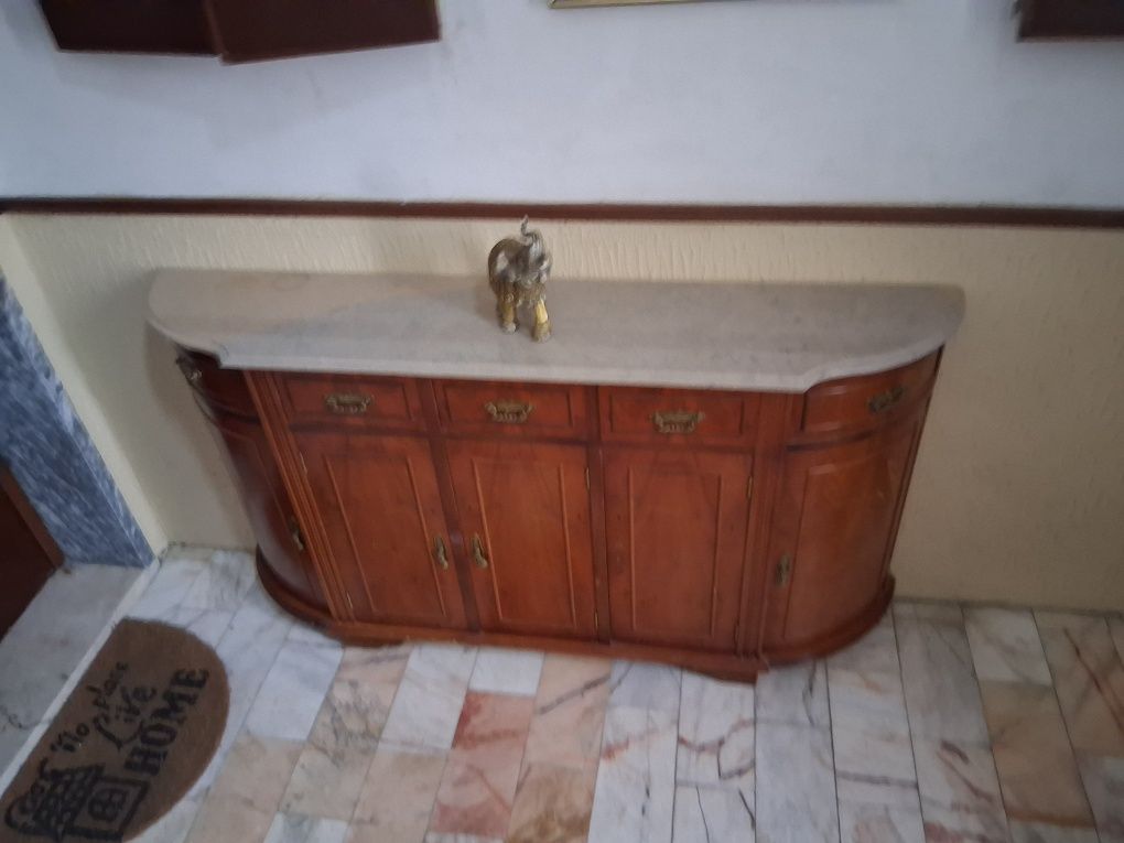 So hoje 50€ Armario vintage  com pedra