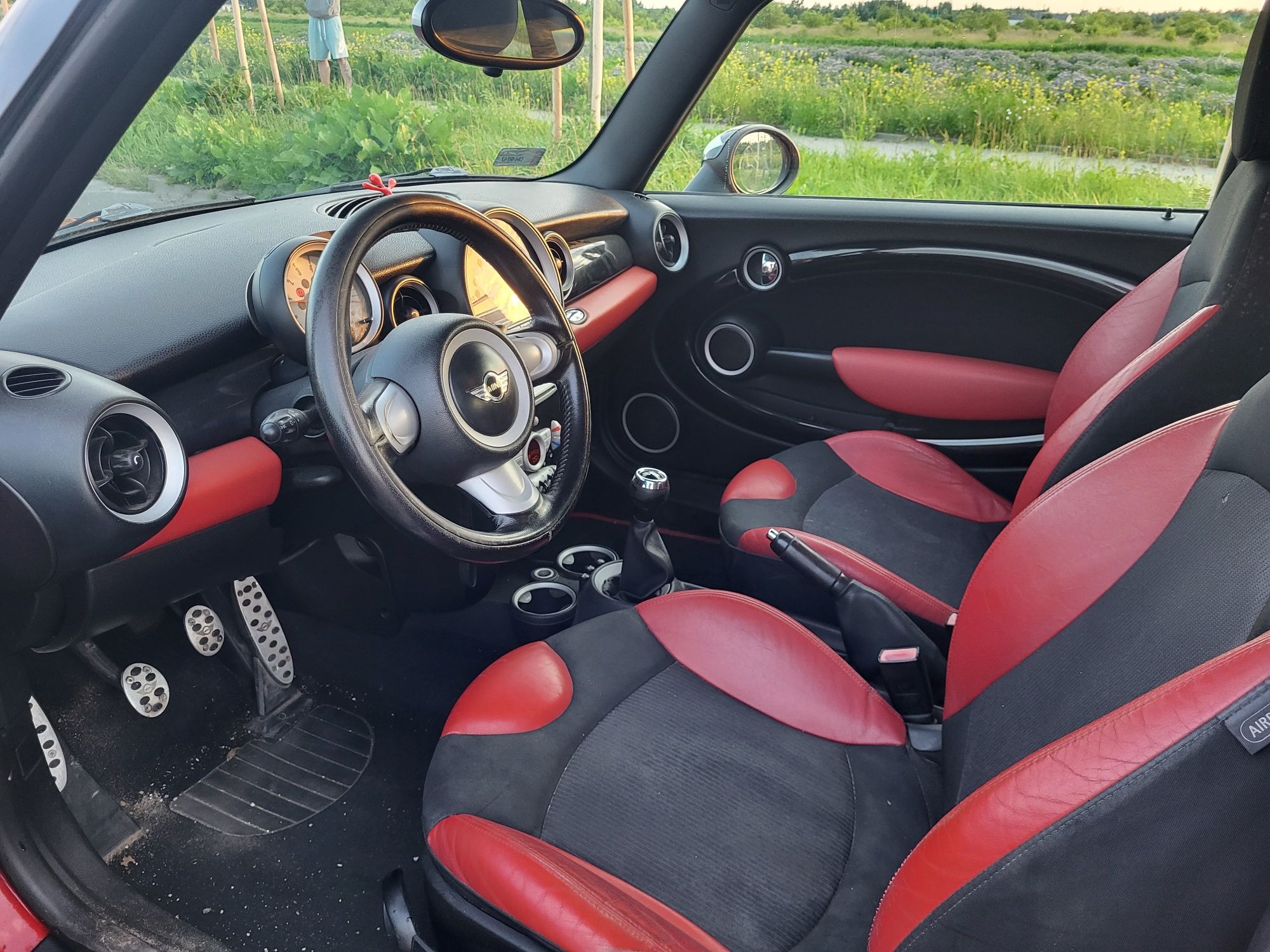 Mini cooper * 1.6D * 140 km*