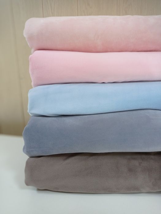 Сухий басейн для дітей із шикарного плюш-велюру з кульками та без.