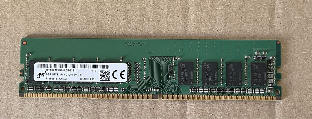 Pamięć Ram Micron DDR4, 8 GB, 2400MHz, CL17 MTA8ATF1G64AZ-2G3B1